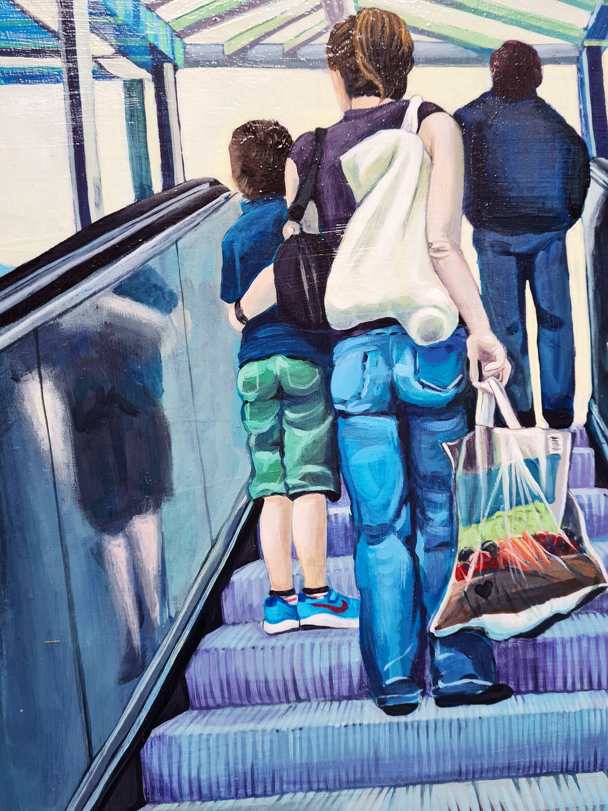 Auf der Rolltreppe – Acrylmalerei auf Holzpanel - Berliner Szene - Frau mit Kind