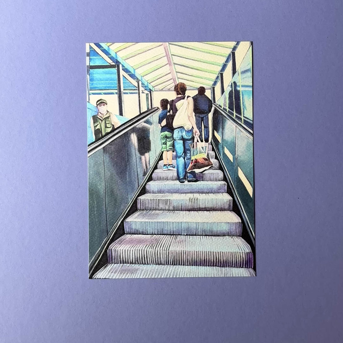 Menschen auf einer Rolltreppe in Berlin als Kunstdruck. Rolltreppe an der Hermannstt, S-Bahnhof. Video