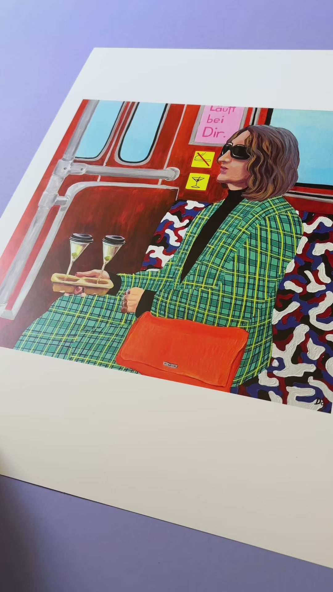 Video. Kunstdruck A3. Frau mit zwei Martinigläsern in der Berliner U-Bahn, dargestellt als farbintensiver Kunstdruck im expressionistischen Stil.